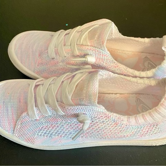 Roxy Tennis Shoe, Size 4, NWOT - Picture 2 of 11